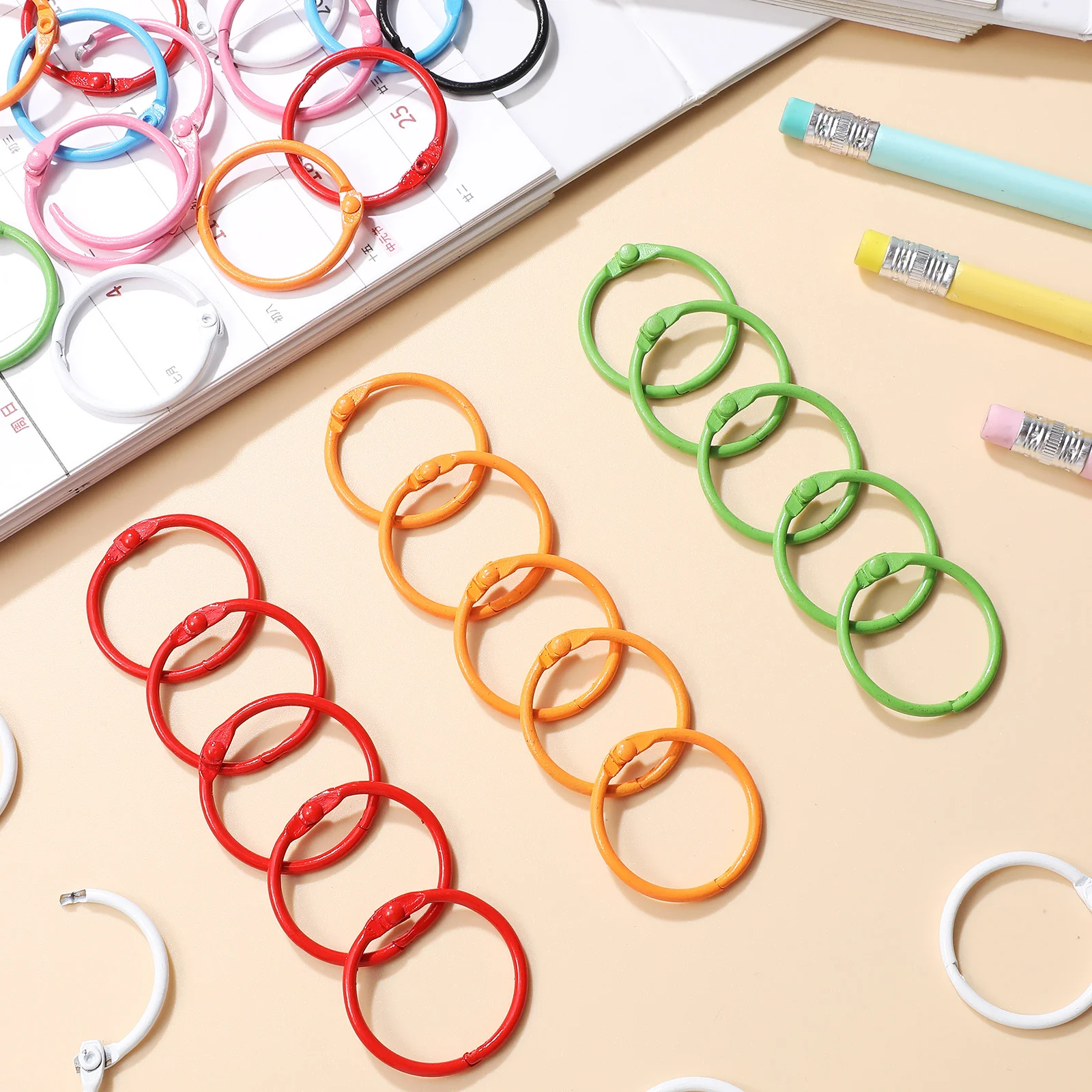 70 pçs anéis de pasta chaveiro cores brilhantes fino artesanato versátil usa fácil de abrir índice cartão anéis folha solta