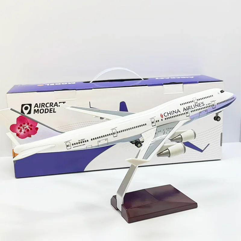 37cm China Airlines Boeing 747 Jet Airliner 1:190 Scale Simulated Aircraft Toy Model with Lights and Landing Gear view 5