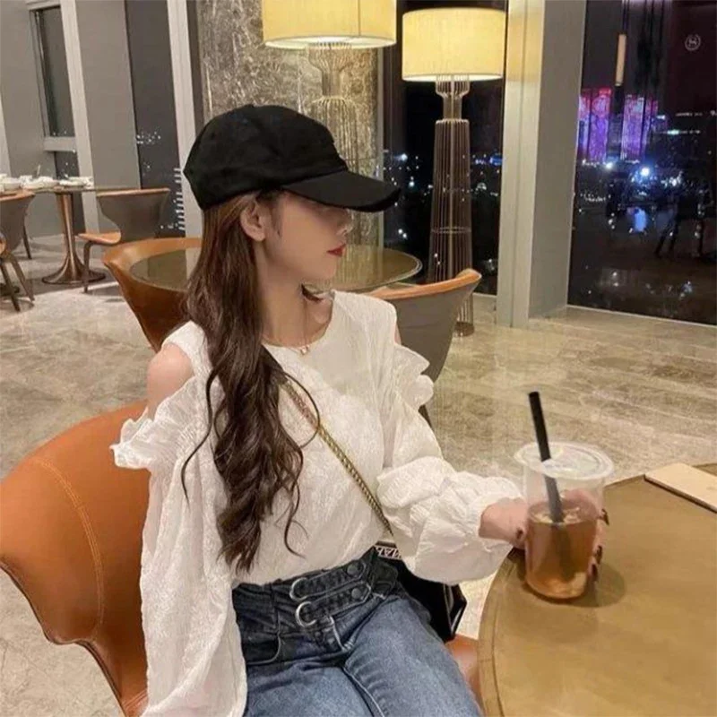 White off shoulder loose slimming long sleeves shirt for women\'s 2024 Spring Autumn new bubble sleeve Western style sweet top