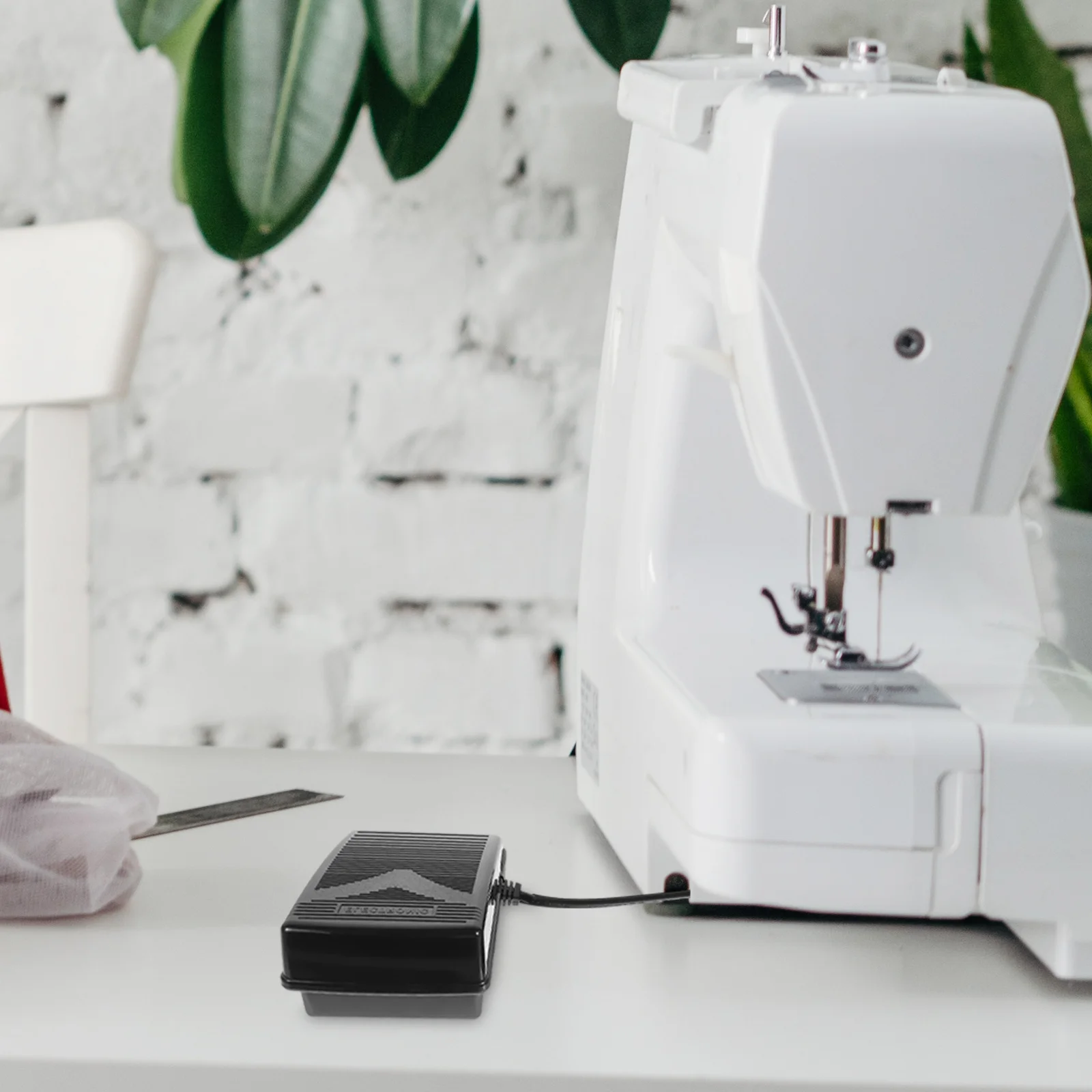 1 مجموعة 1 مجموعة من ماكينة خياطة دواسة القدم مع البكرات الولايات المتحدة التوصيل ثابت قوي استبدال دواسة المنزلية للخياطة اليدوية المنزلية