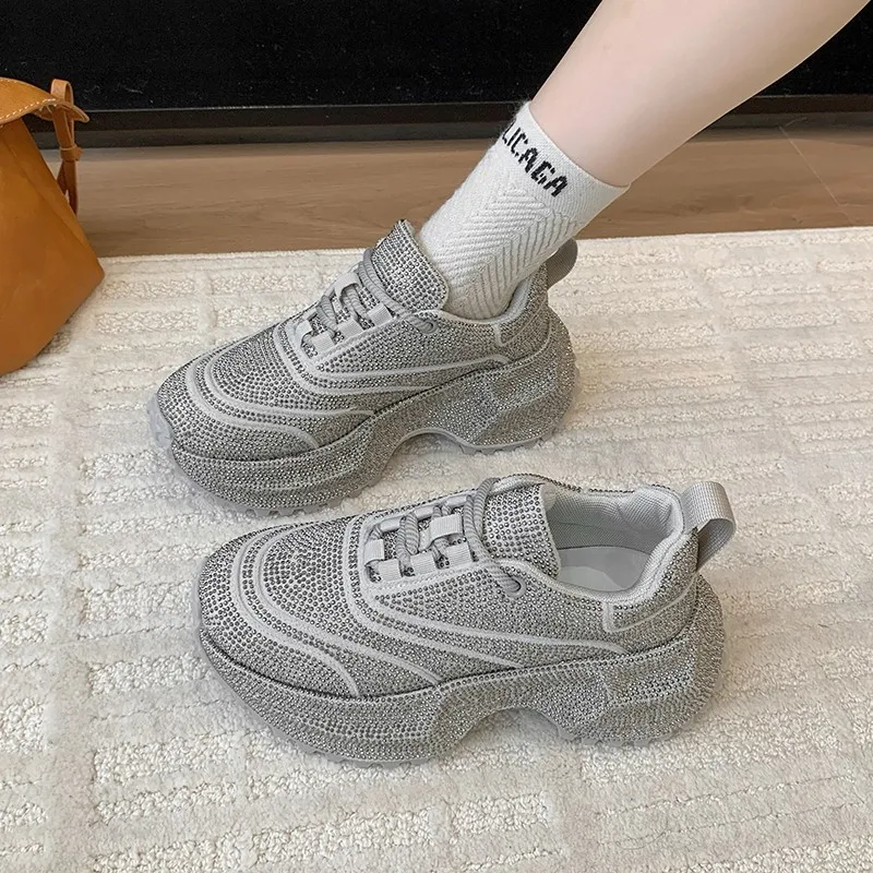 Sapatos únicos femininos com sola grossa e bico redondo com diamantes completos, confortáveis, antiderrapantes, respiráveis, esportivos e casuais