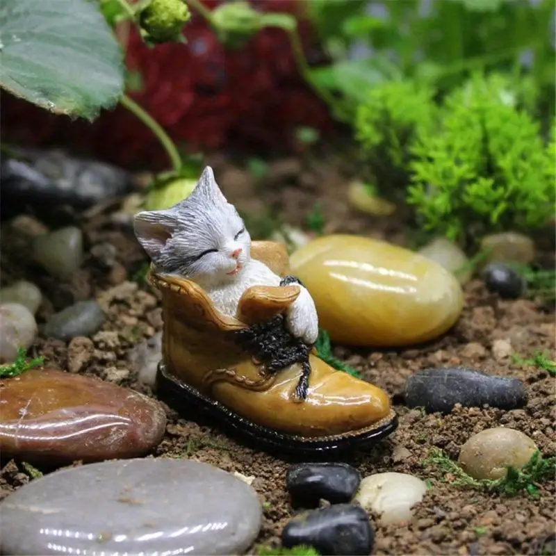 1Pc Sleeping Cat Figurines Kitten Miniature Flowerpot Scene Small Animal Office Desk Decorative Resin Craft Home Decor