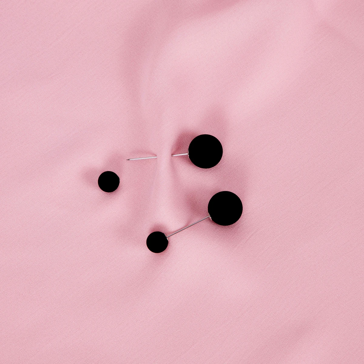 RIMAIRE 12 pairs of circular heart-shaped silk scarf buckles, suitable for various headscarf combinations