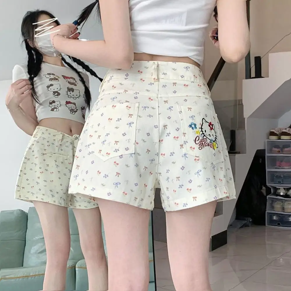 

Джинсовые шорты Hello Kitty Джинсы Американские популярные девушки Kt Cat Вышитые короткие брюки Милые женские прямые шорты с высокой талией и широкими штанинами