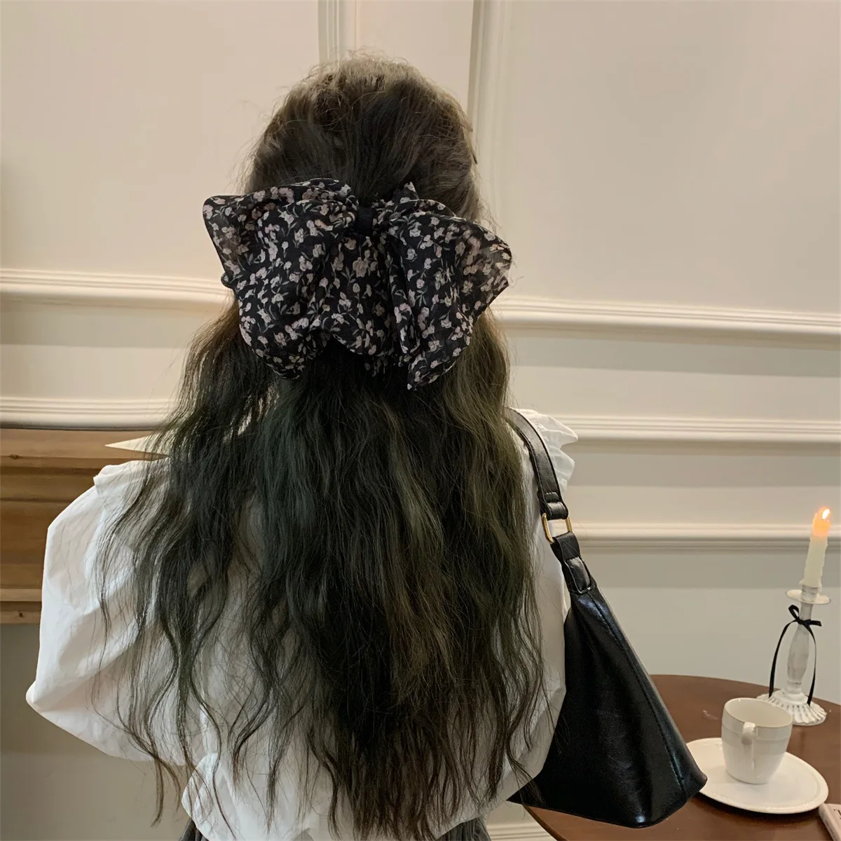 

1 Pcs Ladies' Hair Claw Floral French Retro Bow Elegant Gentle Ribbon Sweet Rustic Style Hair Grab High-quality Hair Accessories