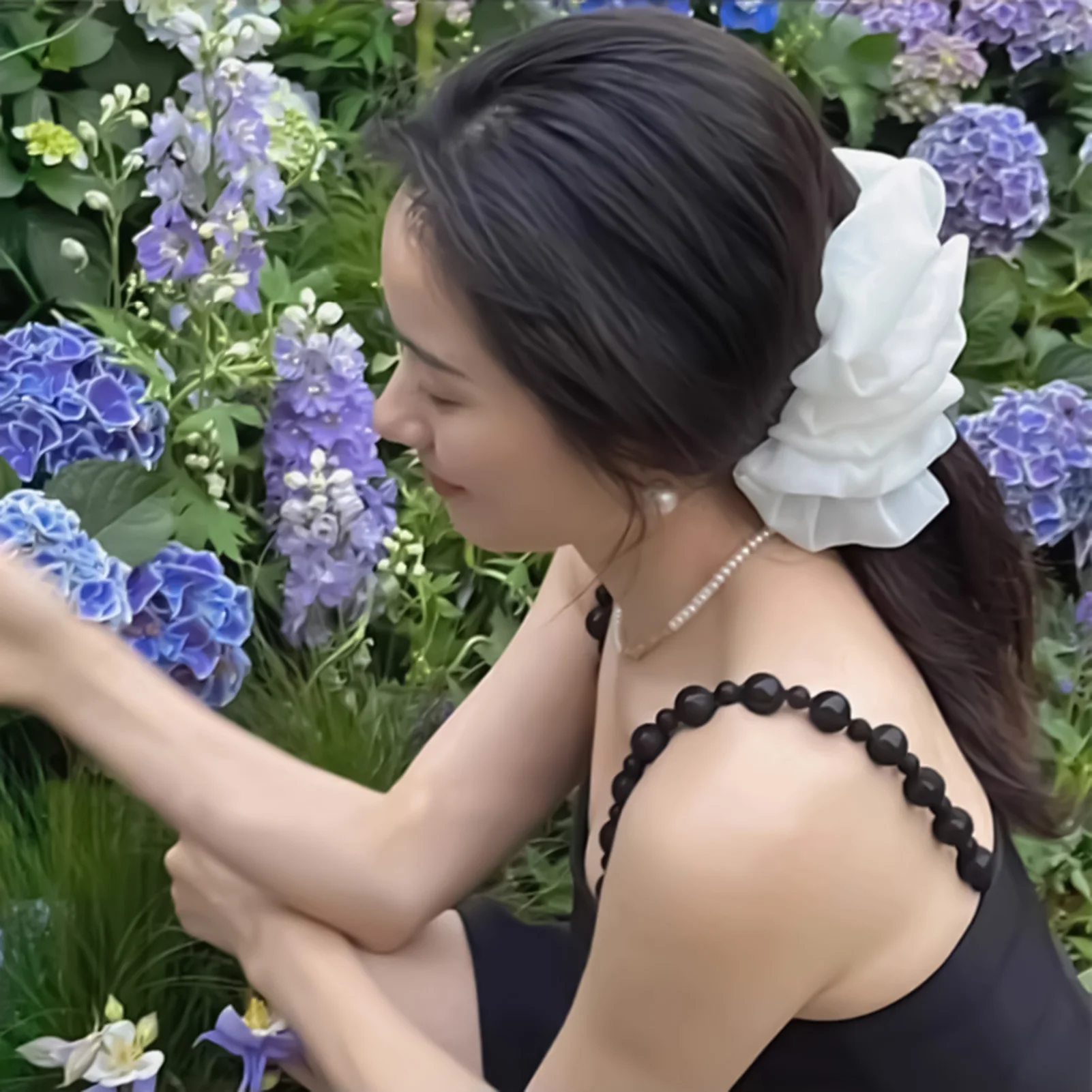 مشبك شعر أنيق على شكل فيونكة للنساء والفتيات يوميًا في الهواء الطلق قابض شعر القرش للتسوق والسفر والتصوير الفوتوغرافي 2025 إكسسوارات شعر جديدة