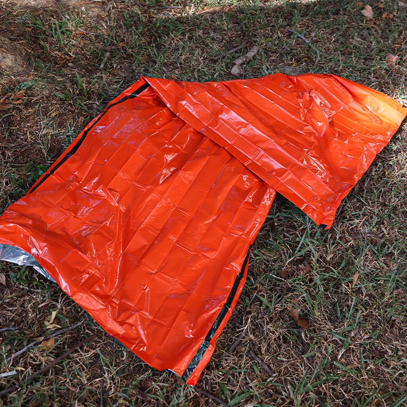 Sac de couchage d'urgence étanche et résistant à l'humidité, camping PE, film d'aluminium orange, instituts froids simples, sac de couchage chaud