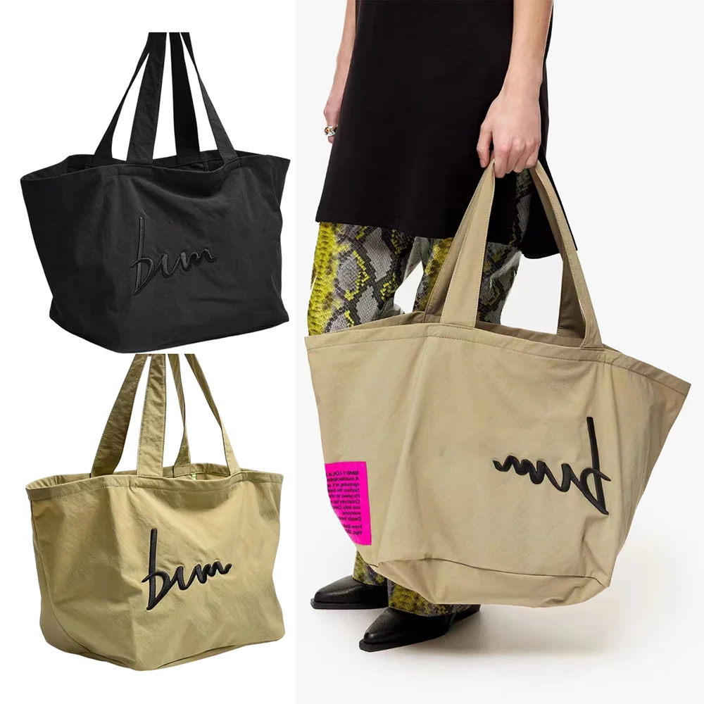 

Trendy Nylon Tote Bags, Fashion Embroidered Logo, Large Capacity, Stylish for Daily Shopping, Travel & Streetwear Looks