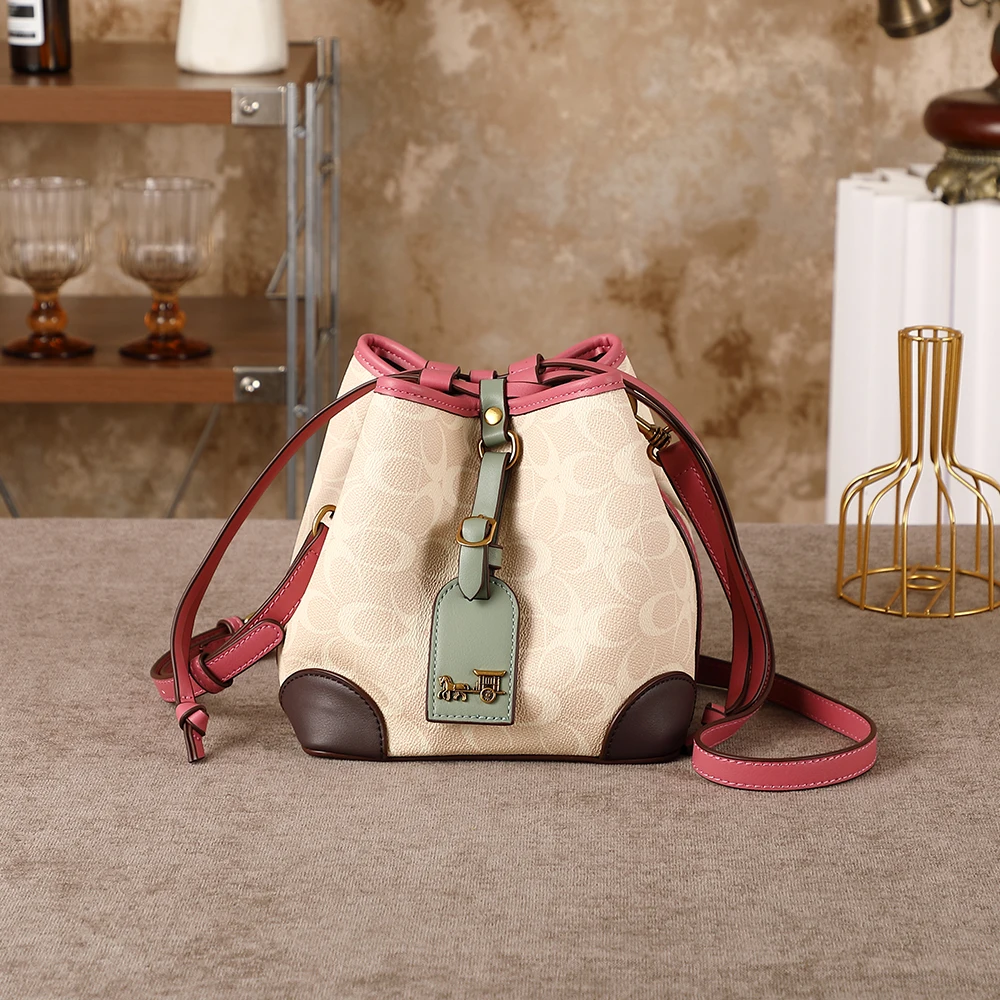 Light Luxury Women's Handbag, Retro Carriage Drawstring Bucket Bag, 2026 New Style Bag, High-End Single Shoulder Crossbody Bag
