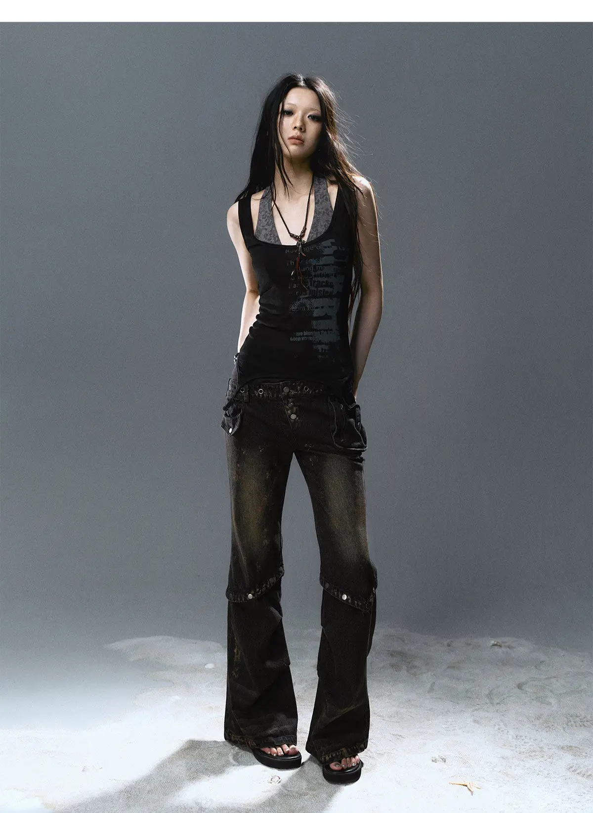 Karrcat Grunge Aesthetics Fake Zweiteiliges Tanktop Trashy Y2k Spitzen-Patchwork-Camis-Tops Vintage Gothic Schwarzes ärmelloses Top Punk – Detail 8