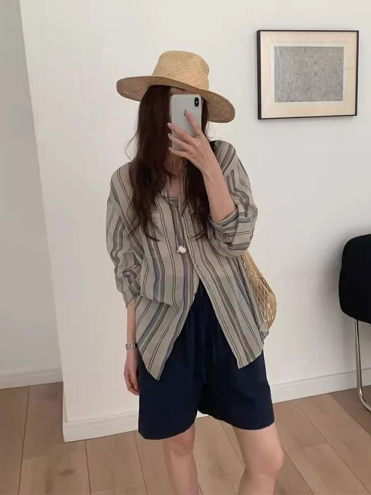 

Gagarich Lazy Style Contrasting Vertical Stripes Thin Long Sleeved Shirt Women Early Autumn New Niche Loose Casual Blouse Top