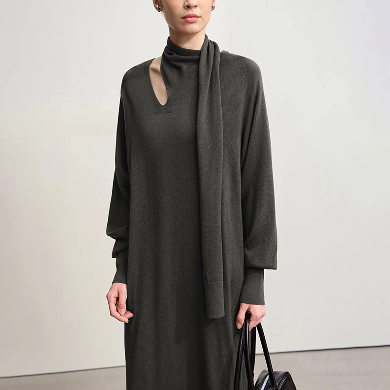 فستان Amii للمرأة 2025 شتاء جديد بلون فضفاض من الصوف المرن فساتين طويلة أنيقة مجوفة ملابس نسائية 12554076