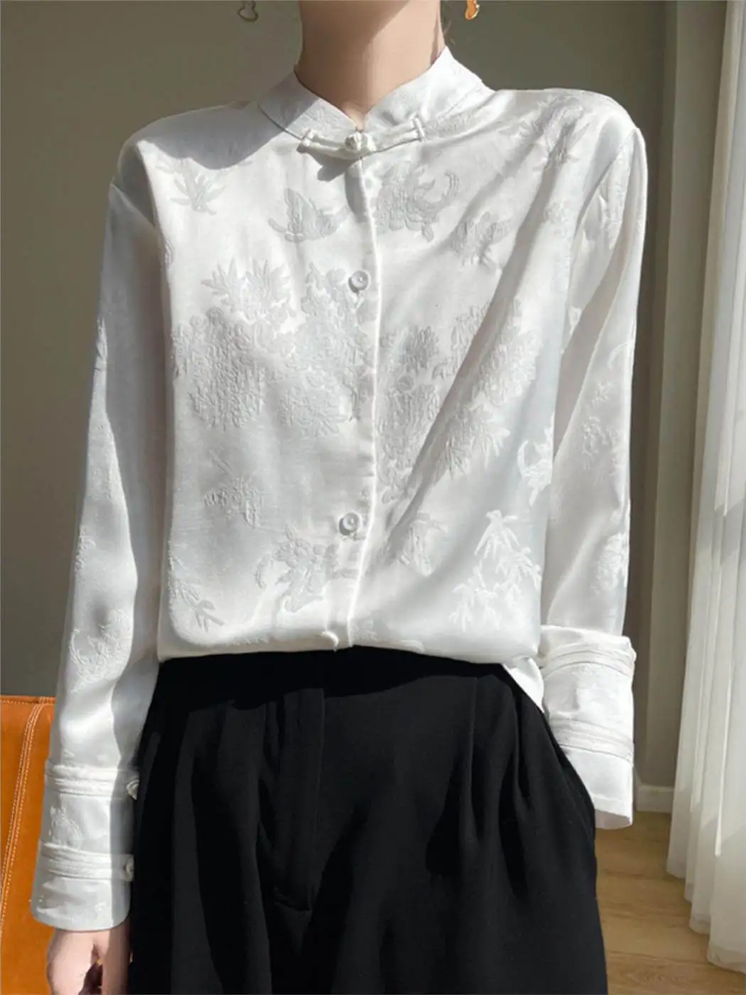 

Новинка 2025, весенний китайский шелковый топ, женский дизайн Senation National Sle на пуговицах, универсальный элегантный топ