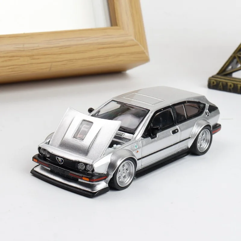 Rm 1/64 alfa romeo gtv6 liga veículo de motor brinquedo fundição modelo de metal coleção menino presentes de natal