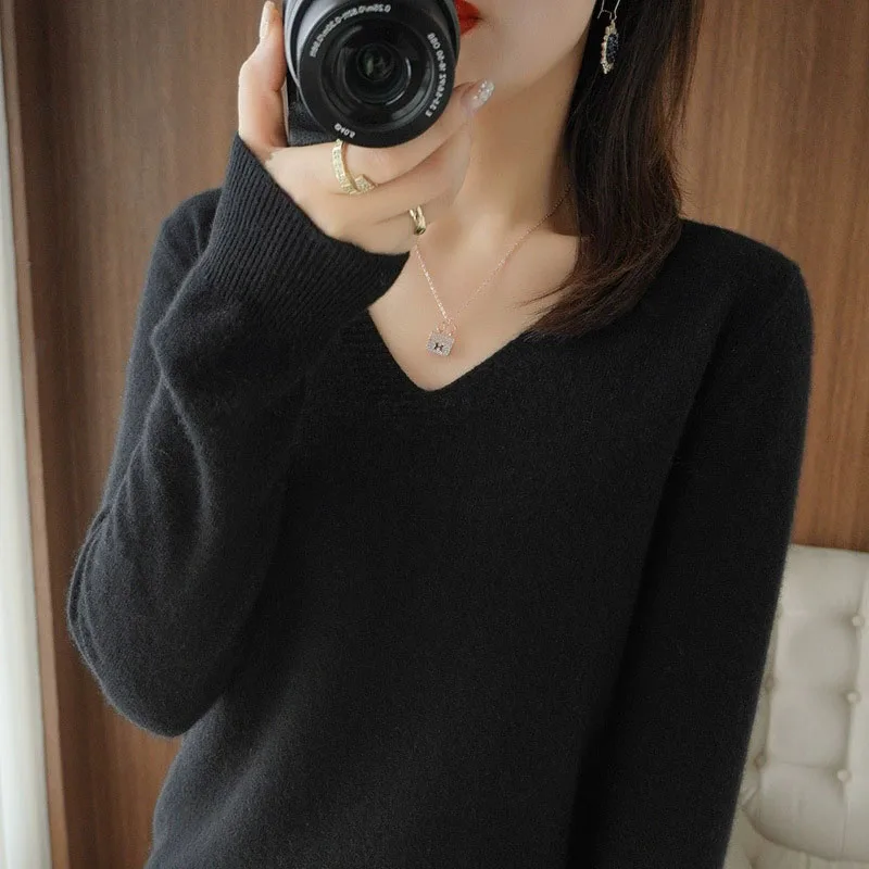 Autumn Winter V-neck Knitted Sweaters Woman Solid Color Casual Long Sleeve Knit Jumper Women Basic Bottoming Sweater Pullover