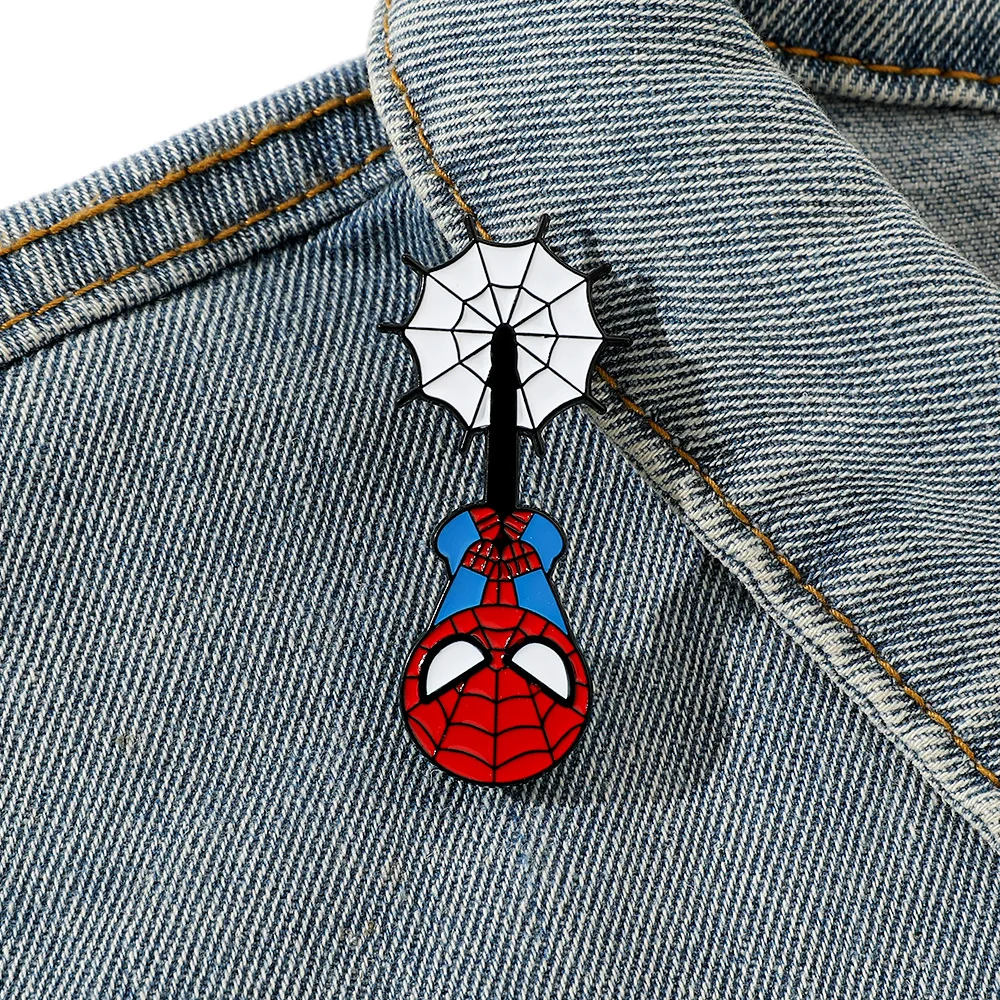 Disney Marvel Cartoon Spider-Man Metal Brooch Superhero Idea Cute Pendant Ornament Adorns Alloy Pin Backpack Hat Accessories