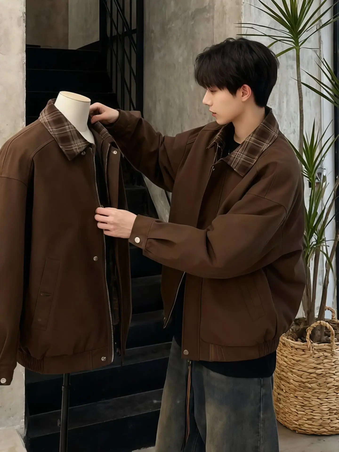 

2026 Мужская куртка с воротником в американском стиле ретро, весенне-осенняя фреска, ложная двухсекционная рабочая одежда, куртка свободного покроя, сращивание