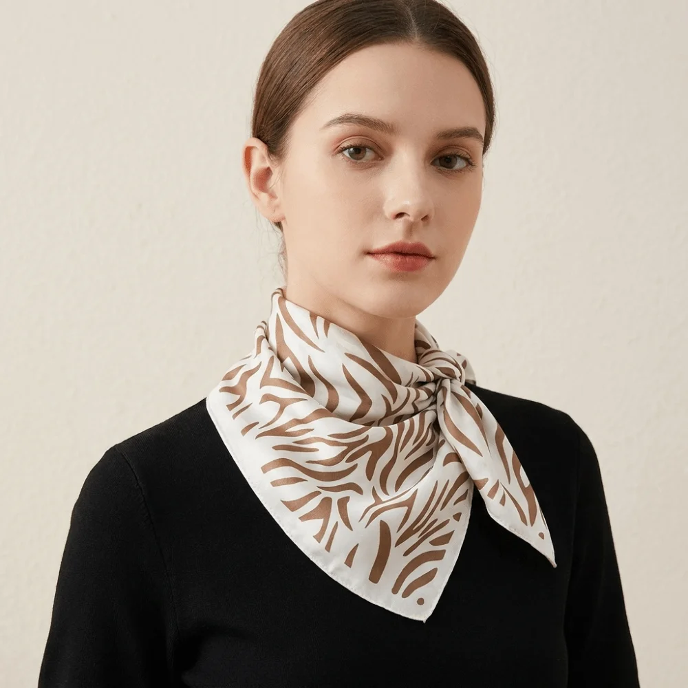 Retro Breathable Square Scarf Sunscreen Personalized Stripes Square Headscarf Neck Wrap Lightweight Women Shawl Beach