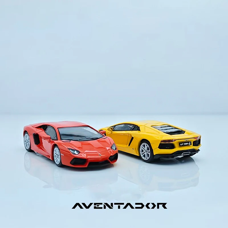 

PHANTOM SPEED 1:64 Scale Aventador LP700 Simulation Alloy Car Model Static Display Collectible Toy Gift Souvenir Decoration
