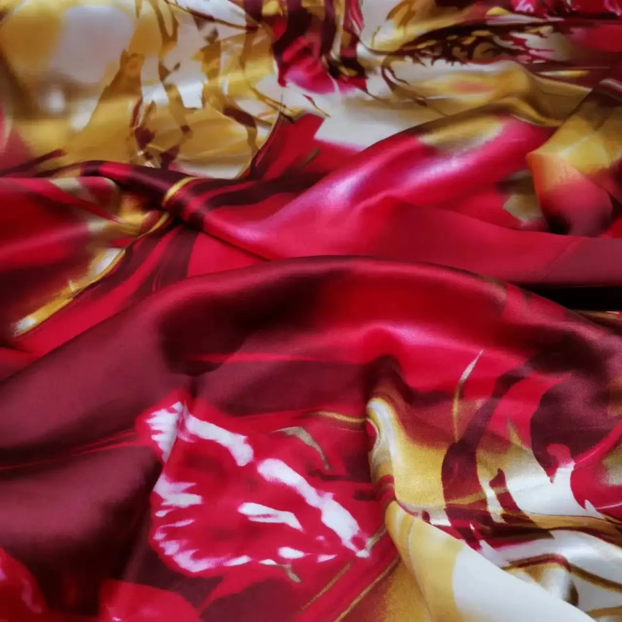 Pure Silk 19mm Crepe Charmeuse High Quality Luxury Dress Fabric Glossy 100% Breathable Material