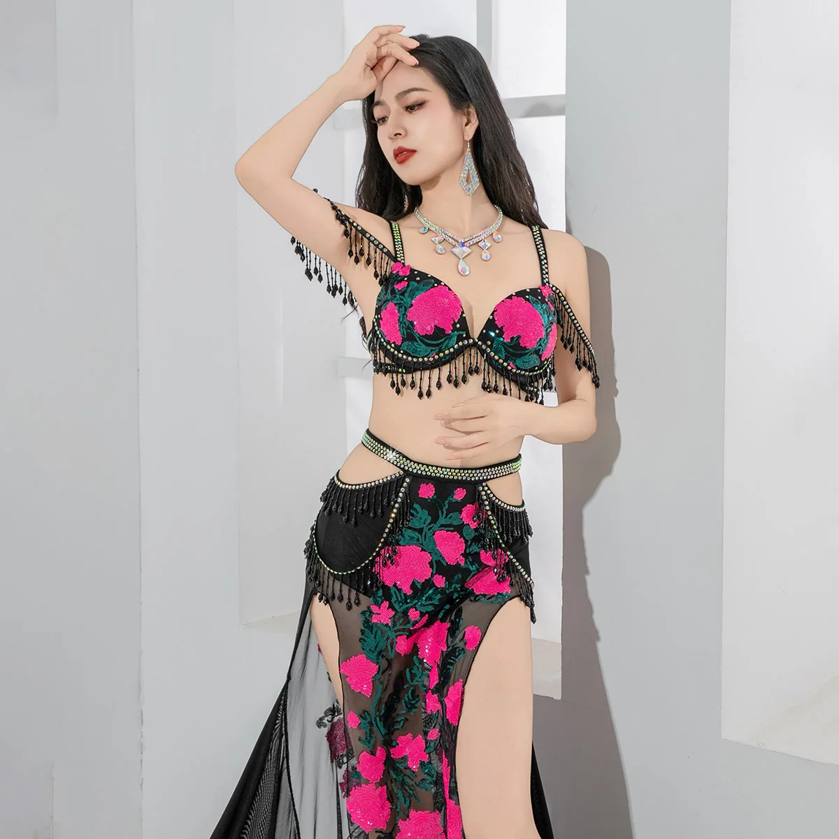 أزياء أداء الرقص الشرقي الجديدة مع الترتر والتطريز والخرز الكريستالي والرقص الشرقي للأفراد والمجموعات #2