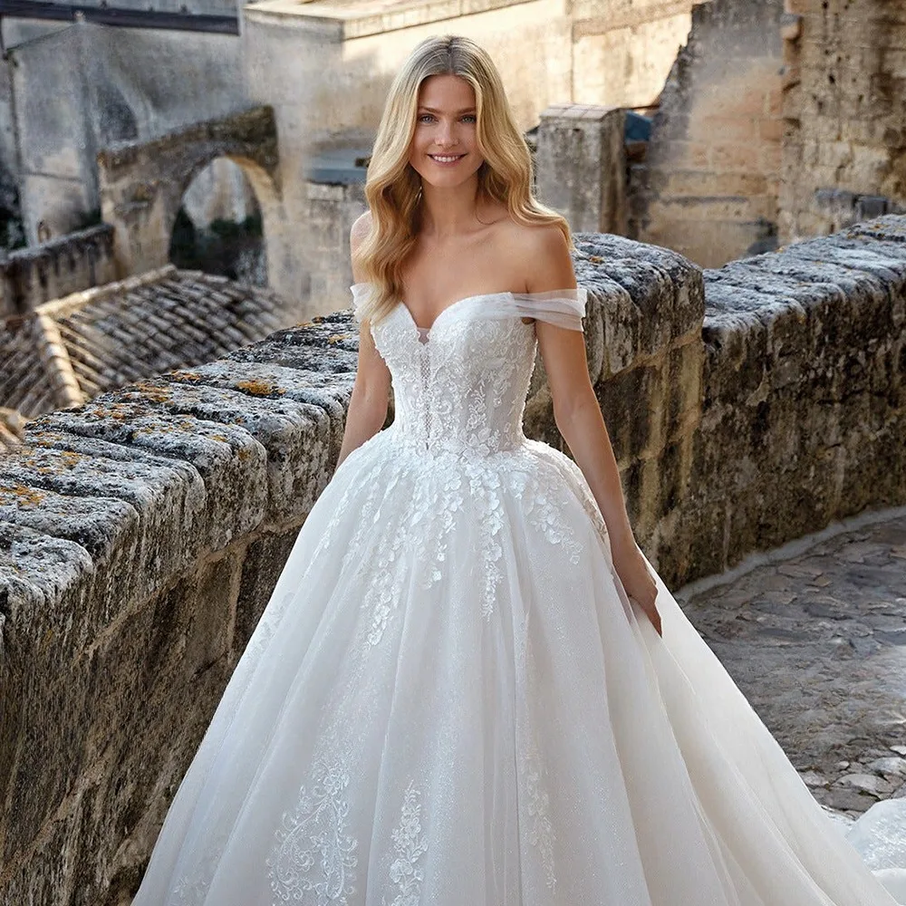 Abiti da sposa di lusso con spalle scoperte Sweetheart Appliques fiori abito da sposa in Tulle con lacci Vestidos De Novia