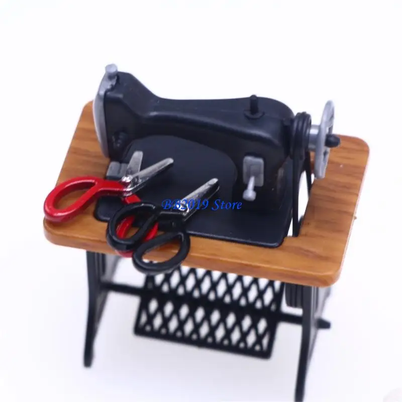 

Q0KB Retro Miniature Dollhouses Sewing Machine Figurine for Lover of Antique Aesthetic and Distinctive Decors