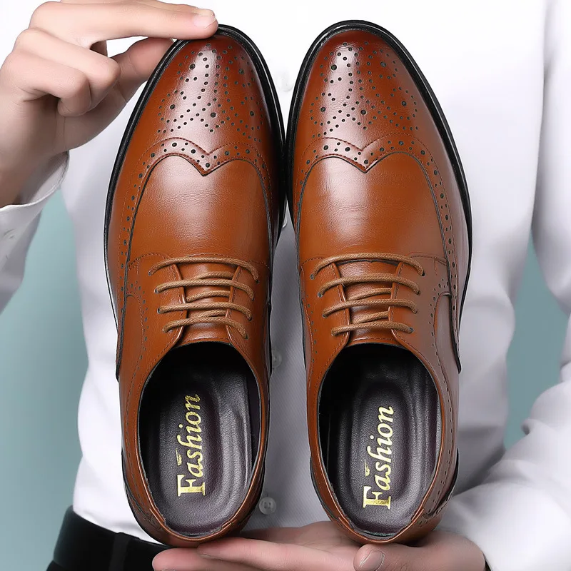 Men Dress Shoes Handmade Brogue Style Party Leather Wedding Shoes Men Flats PU Leather Formal Shoes Breathable Business Loafers