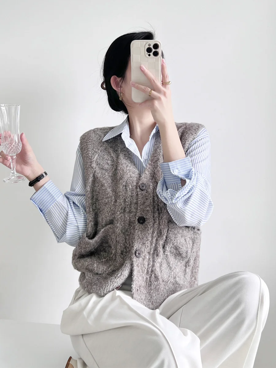 

Early Spring New Sle Retro ort Svel Knitted Vest Cardigan Soft V-ne Layered Women's Jaet oulder Pad Ladies