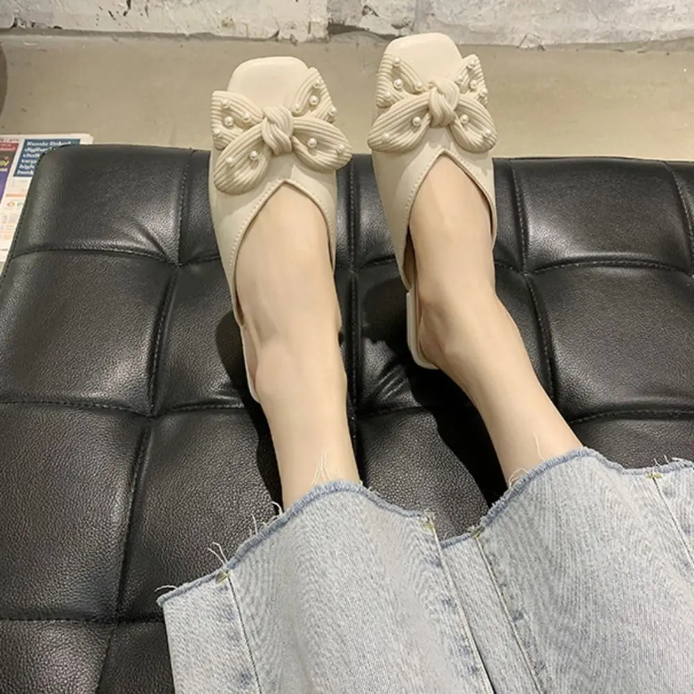 

Модные женские кожаные тапочки с жемчугом, нескользящие, с мягкой подошвой, с милым бантом, плоские шлепанцы-сандалии
