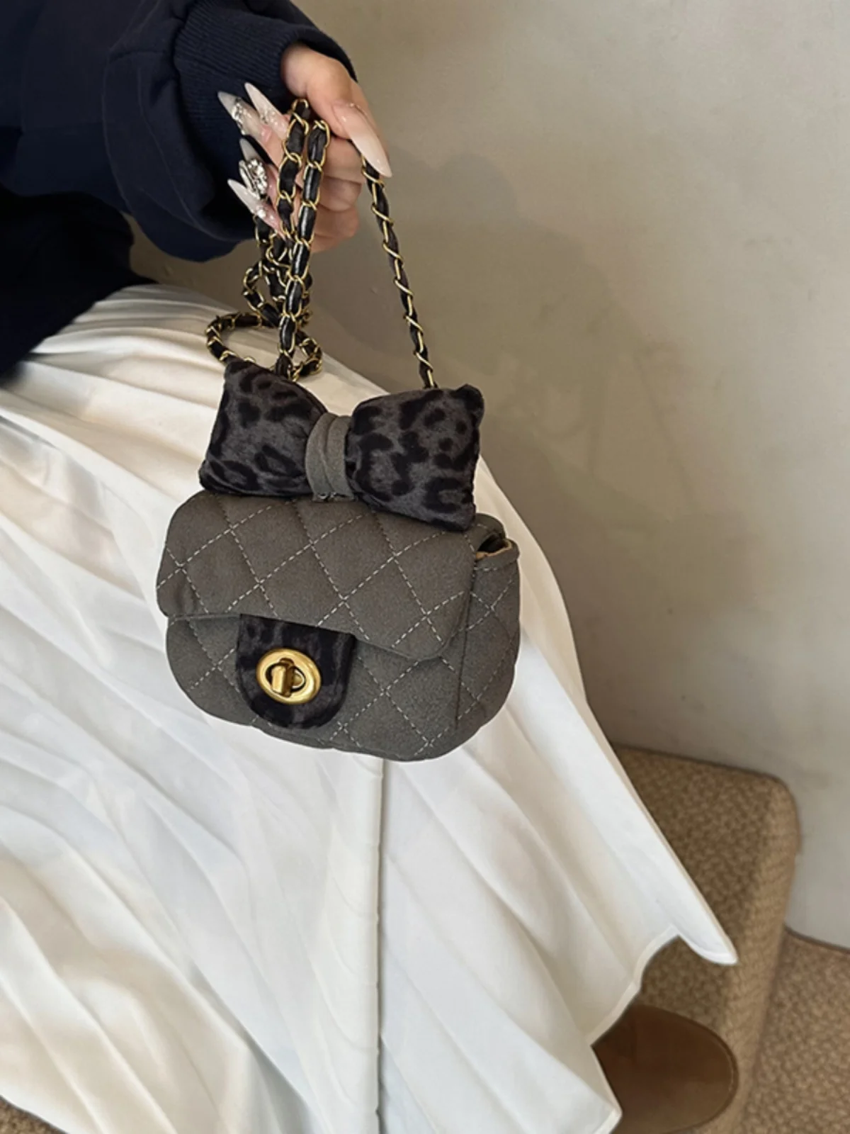 2024 mini cute leopard print bowknot pouch ladies new shoulder bag fashion all-match chain messenger bag mini lipstick bag walle