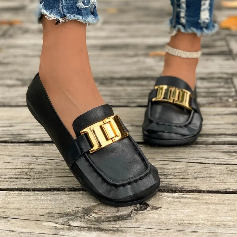 2024 Kobiety Retro Designerskie Płaskie Miękkie Skórzane Letnie Proste Damskie Loafersy Square Toe Lady Outside Sneakers Plus Size 43