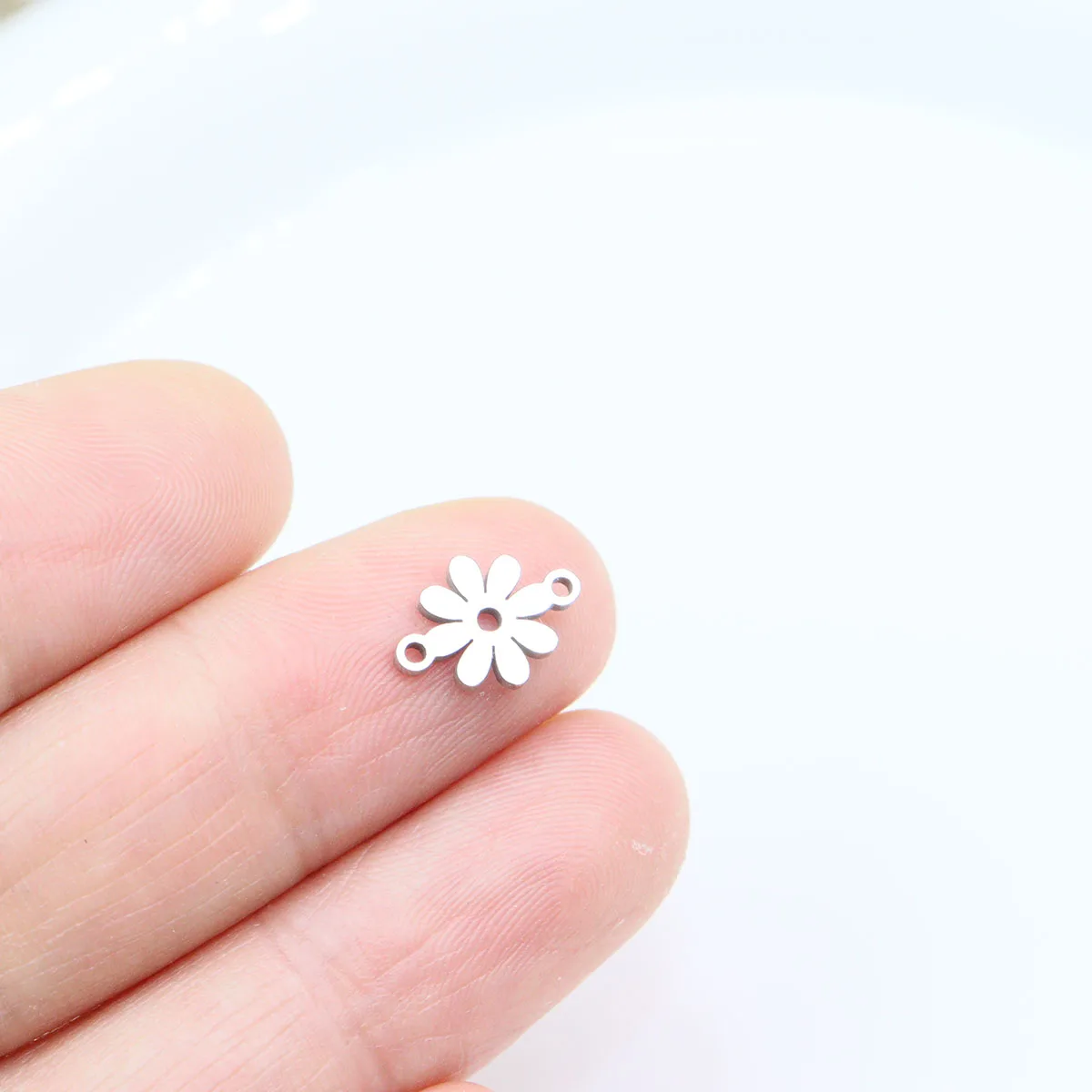 10pcs 스테인레스 스틸 고품질 Mirro 폴란드어 미니 여자 여자 매력 펜던트 DIY Coonector 팔찌 진공 플레이트 방수