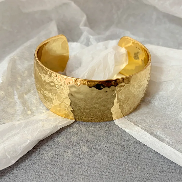 

Brass With 18K Statement Chunky Wide Rugged Bangle Women Jewelry Designer T Show Runway Gown Rare INS Japan Korean Trendy