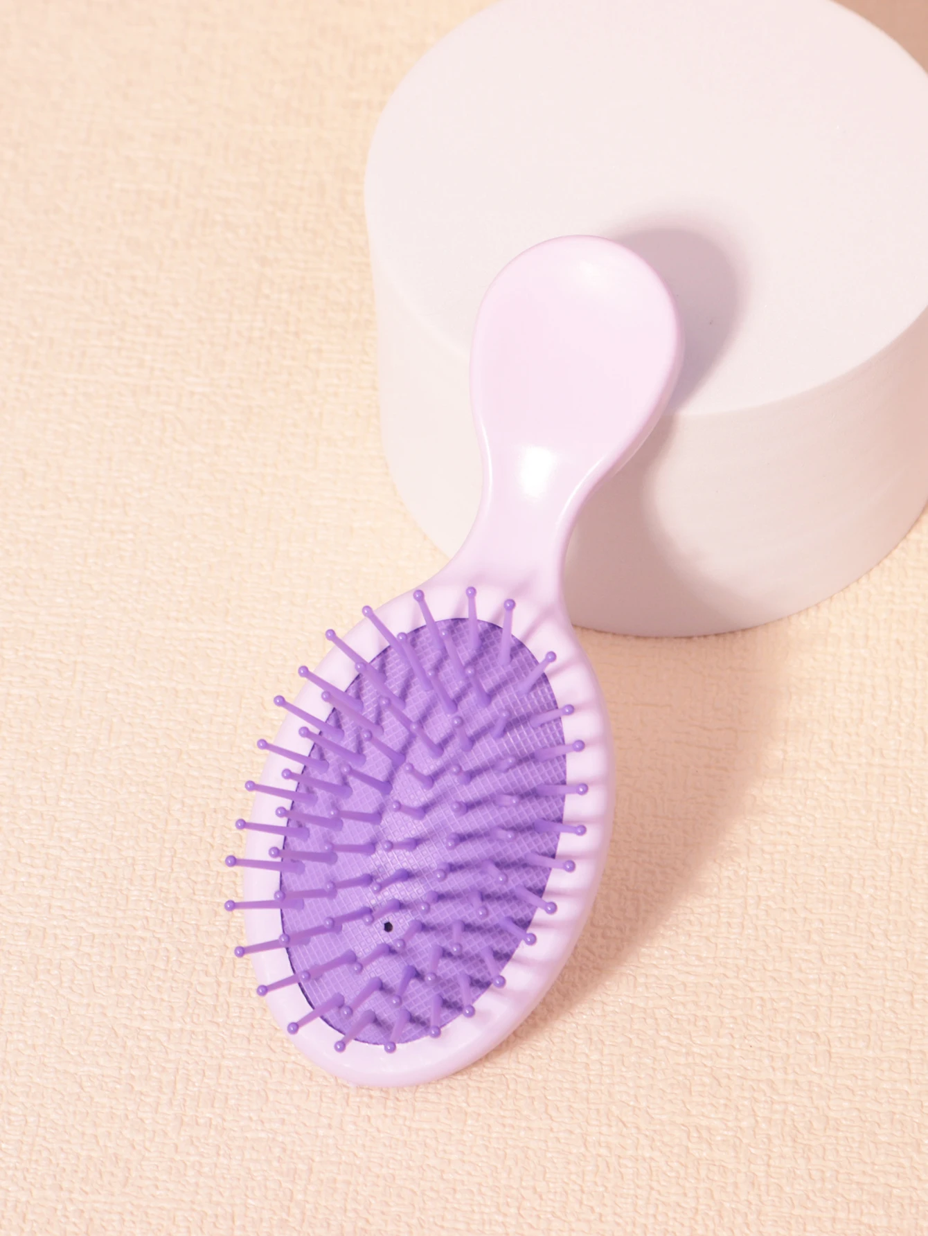 مشط شعر لطيف قطعة واحدة، مادة PP، مشط وسادة هوائية دائري لطيف، مشط تدليك بلون الحلوى، خاص للشعر المستعار الحقيقي