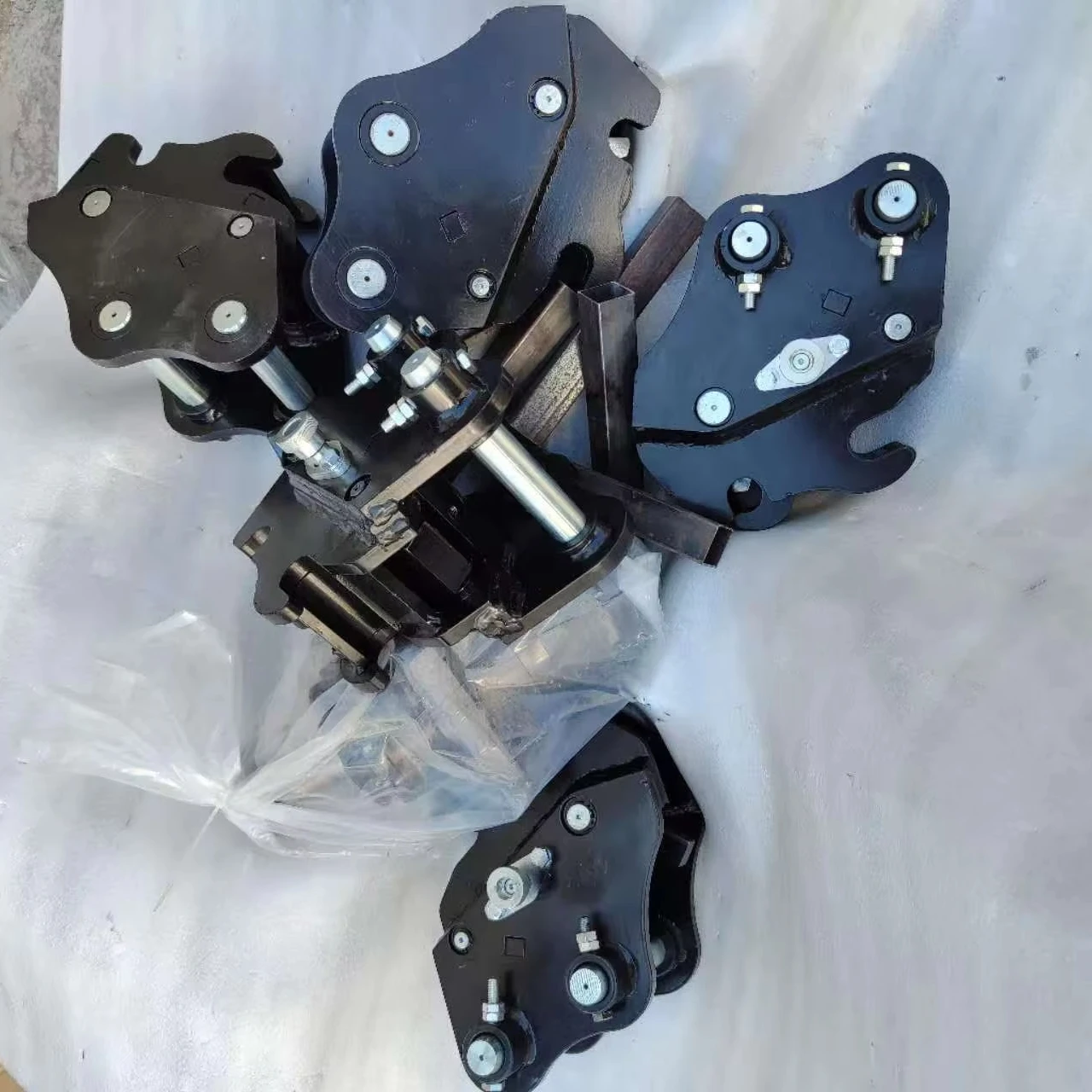 Construction Machinery Excavator Attachment Semi-automatic Quick Change