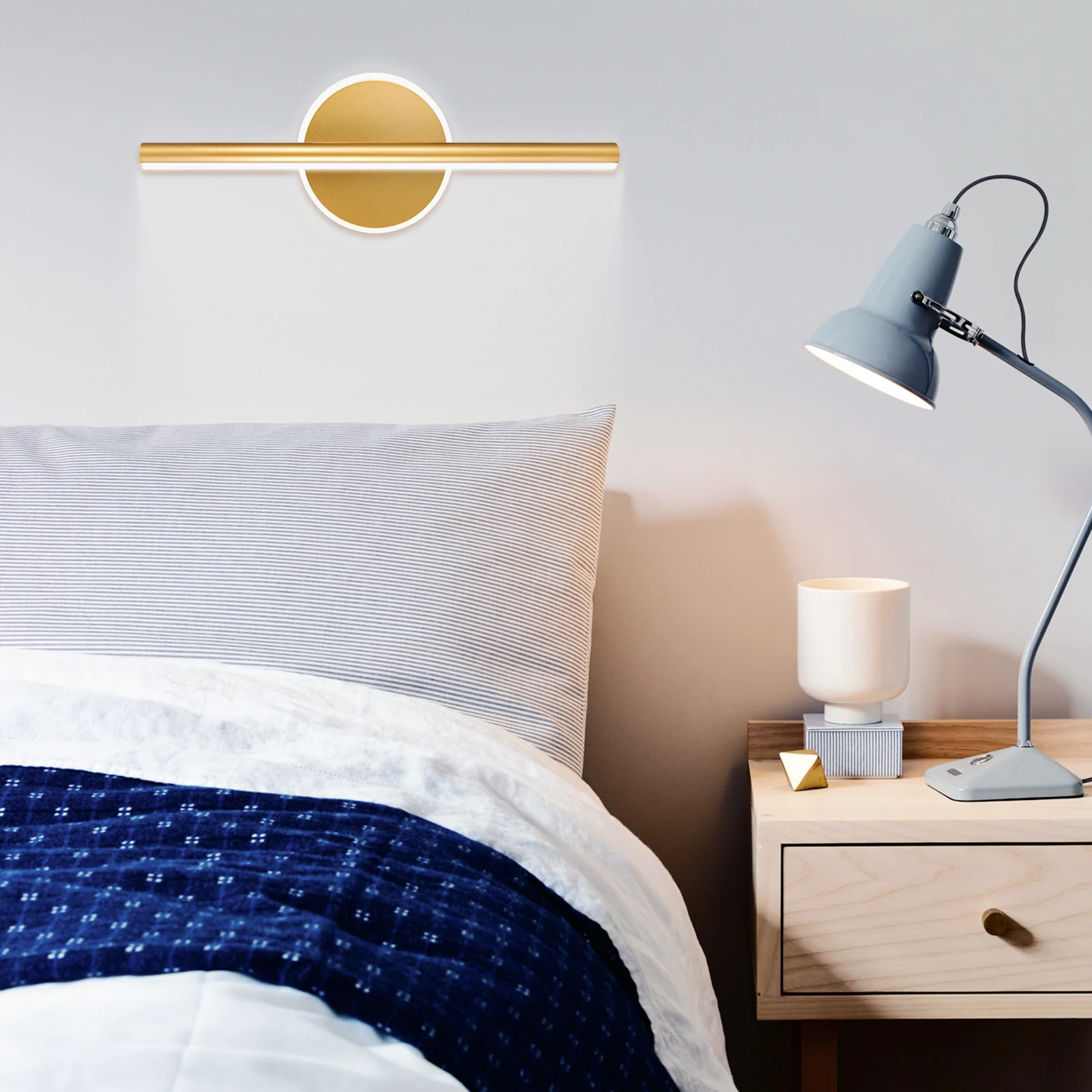 

Modern 40CM Golden Round LED Mirror Light Bathroom Wall Lamp 3 Colors Adjustable Gentle Alloy Easy Installation
