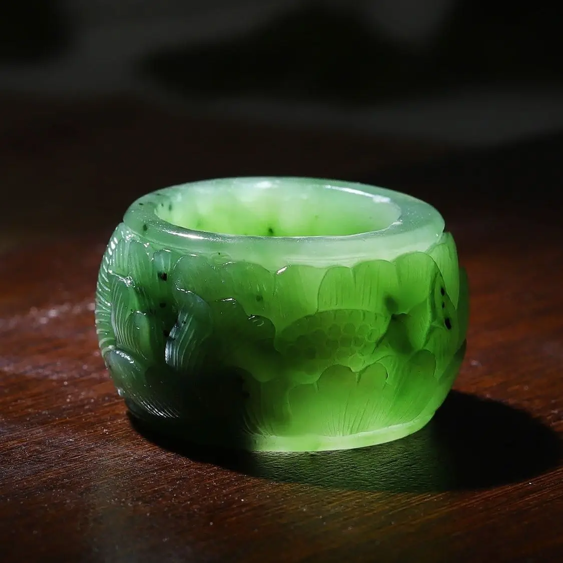 Natural Xinjiang Hetian jade jasper finger ring inner diameter 22mm