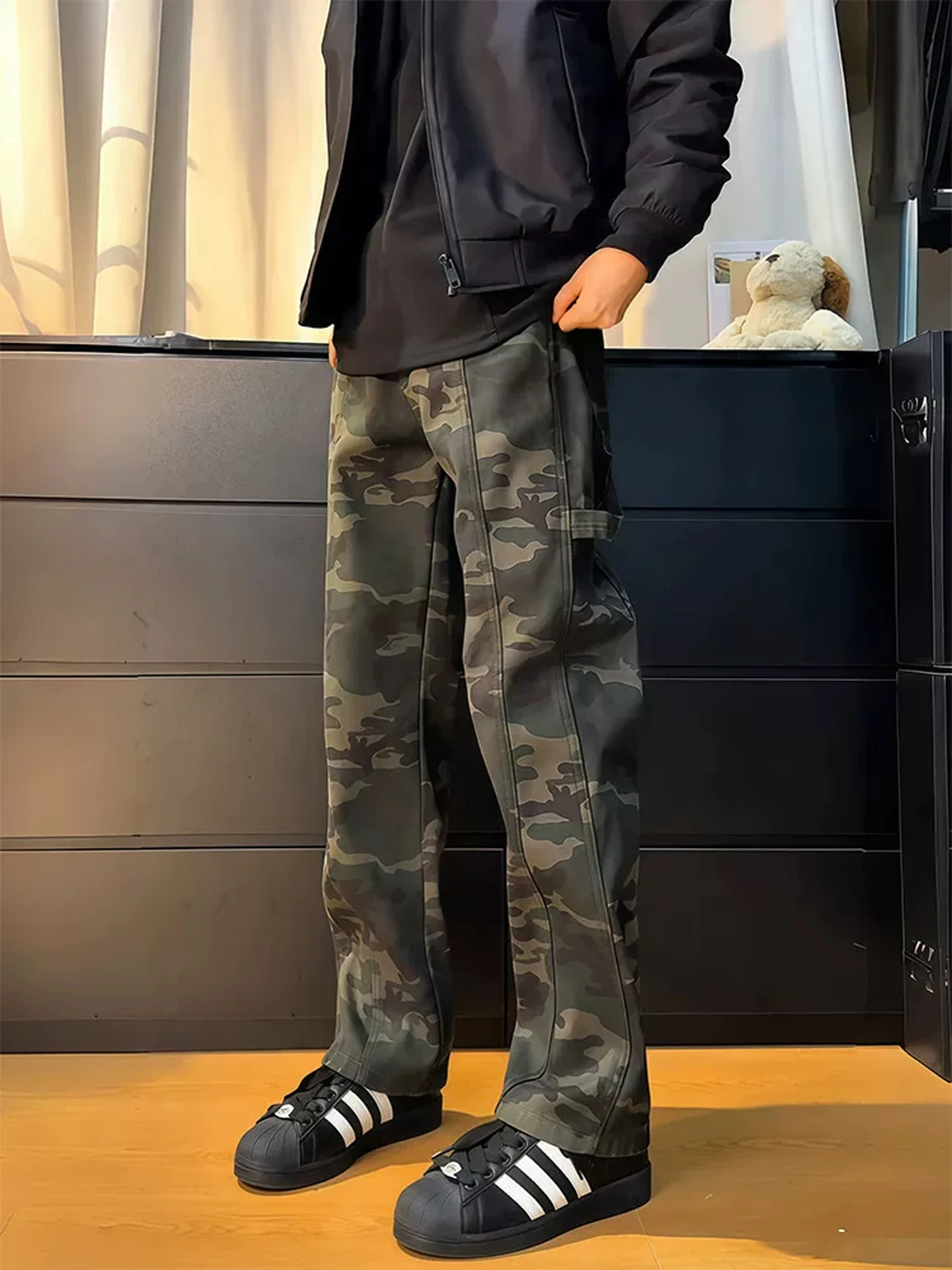 

American Camouflage Thickened Fleece Lined Slim Fit Straight Leg Jeans Vintage Workwear Trousers for Men Winter Casual Jeans