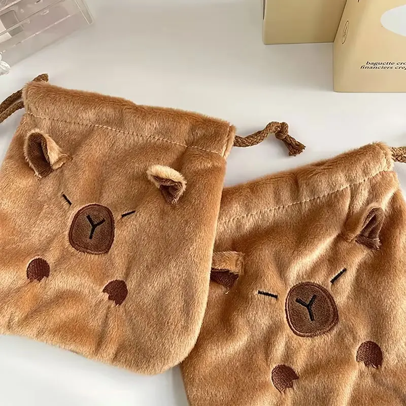 Gift for Her/Him: 1 Cute Animal Crossbody Bag - Adjustable Drawstring Purse, Soft Brown Capybara Face, Small Bag for Women and Girls for Daily Use and Parties - Perfect Gift for Animal Lovers, Animal-Themed Bag, Cosmetic Storage Bag, Stationery Organizer, Fun Accessories, Luxurious Textured Fabric