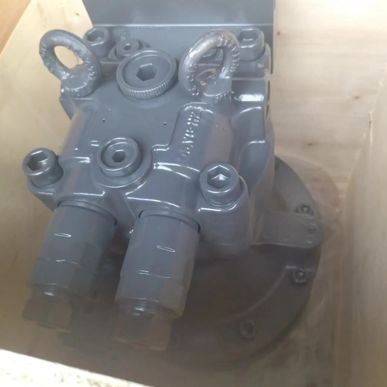 EC180 excavator swing motor assy swing motor with gearbox swing reduction gearbox