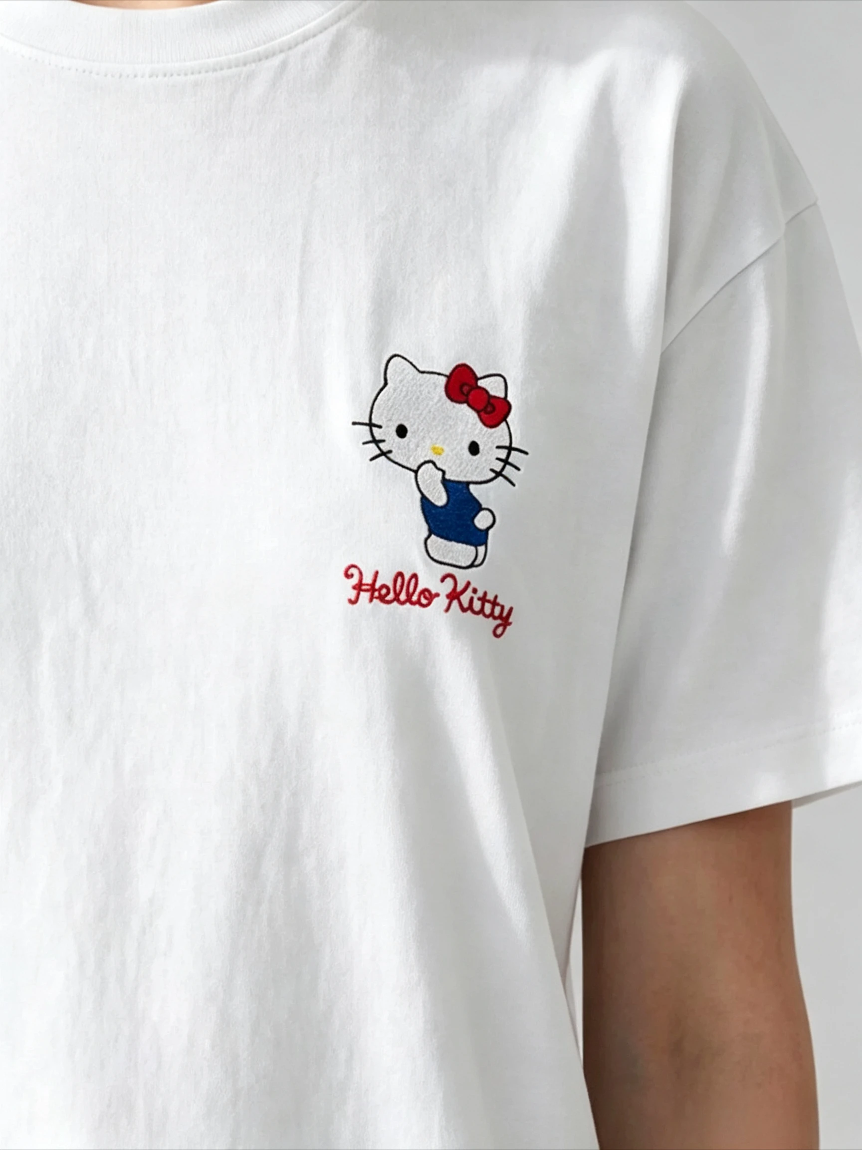 Ladies Hello Kitty Strawberry T‑Shirt Front Embroidery Back Graphic Print Loose Fit Cotton Short Sleeve Casual Summer Tee