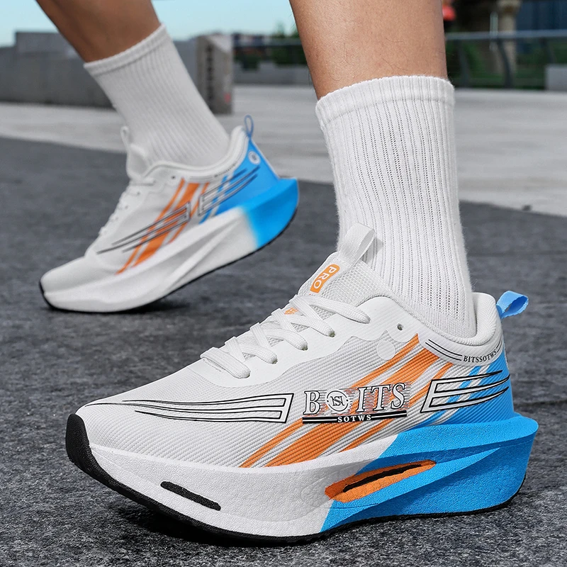 2026 New Summer New Shock Absorbing Casual Sports Shoes Off Road Running Men's and Women's Shoes Fashion Trend Golf Shoes 39-45