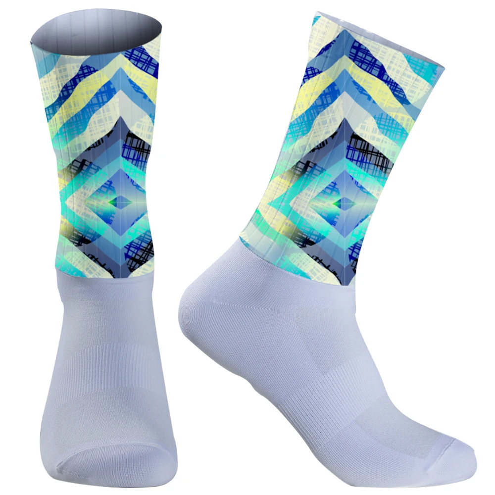 

2025 Новый износостойкий, прочный и не деформируется, сопровождается вам кататься на тысяках реков и горах!