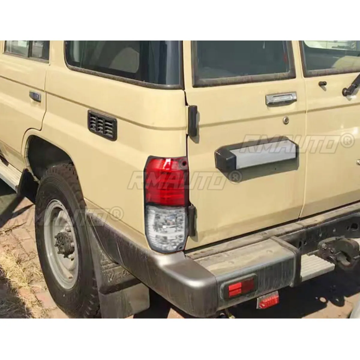 سيارة الفرامل الخلفية ضوء الخلفية الذيل ضوء الجمعية الضوء الخلفي الجمعية طقم الجسم لتويوتا لاند كروزر C76 LC77 LC78 اكسسوارات السيارات #3