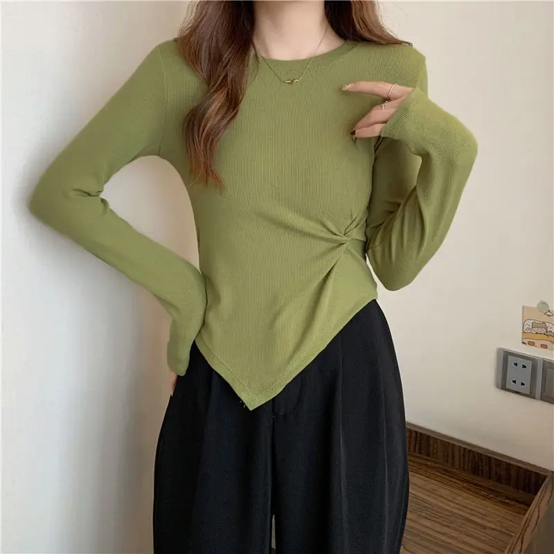 2023 Spring and Autumn Fashion Trend Minimalist Slim Fit Design Sense Small Crowd Neck Solid Color Underlay Irregular T-shirt