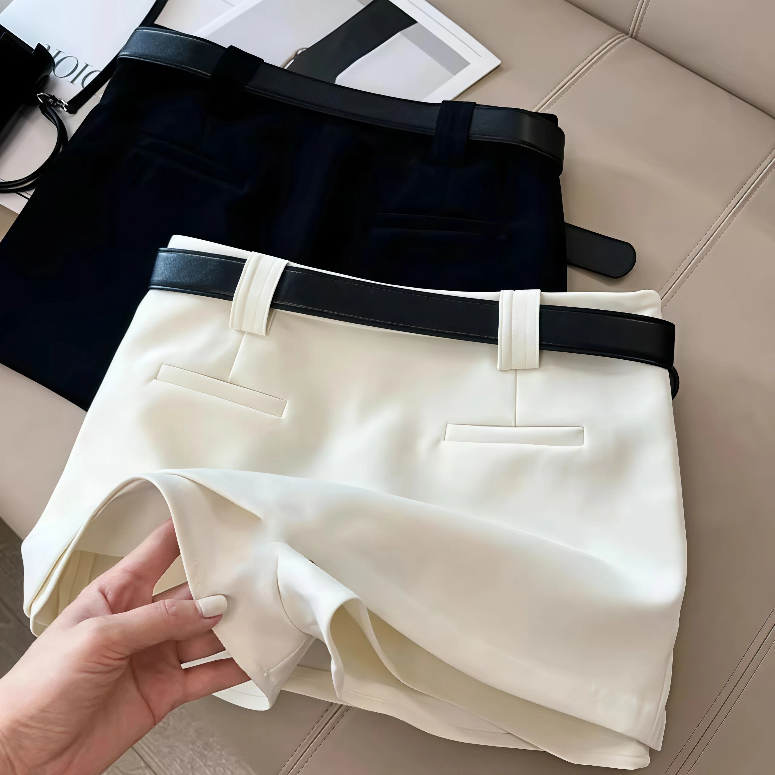 Weißer Skort für Damen mit schwarzem Gürtel, hohe Taille, A-Linie, Anzugstoff, Mini-Rock, Shorts, Y2K, lässig, Büro, Streetwear – Detail 3