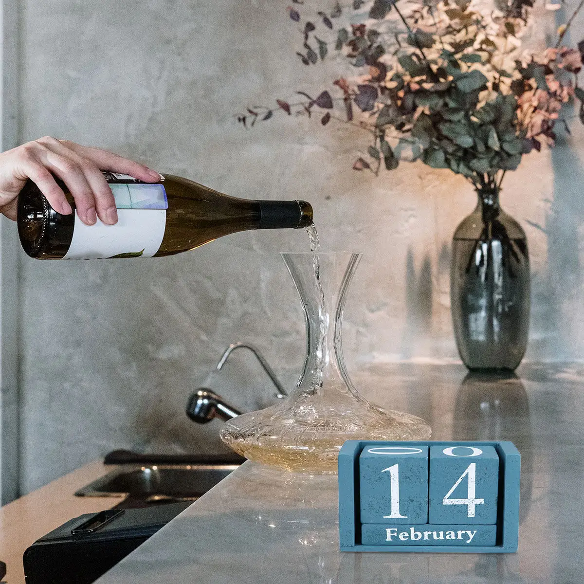 

Vintage Wooden Block Calendar Desktop Perpetual Calendar Large Month Display Stylish Home Office Decoration