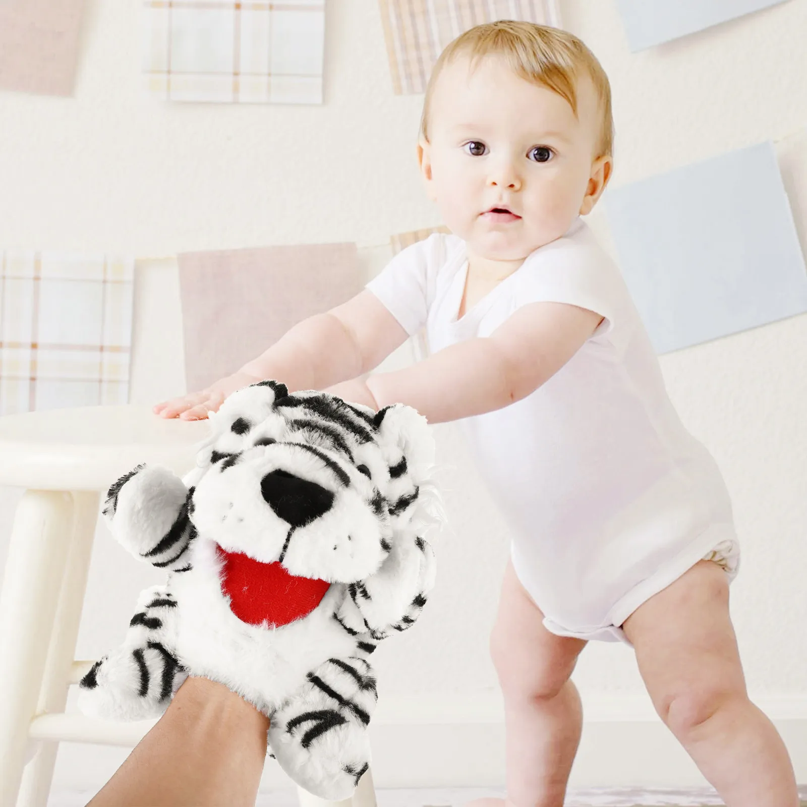 

Tiger Hand Puppet Cartoon Animal Interactive Storytelling Prop Soft Touch Comfortable for Parent Child Play Educational Role