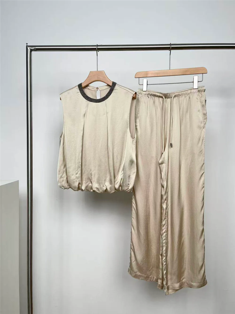 Summer Outfit Suit Sleeveless Beaded Tank Top With Matching Trousers 2 pieces Set For Woman